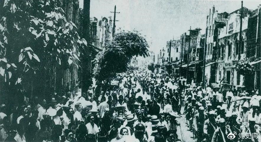 1949年5月22日,第二野战军解放南昌。 1949年5月22日,第二野战军解放南昌。