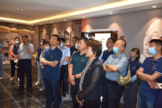 E:新闻稿及微信1年诸城参观新建文件夹看图王批量图片转换结果DSC_0654.JPG