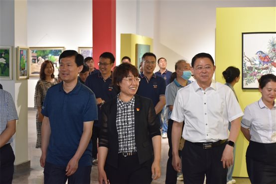 E:新闻稿及微信1年诸城参观新建文件夹看图王批量图片转换结果DSC_0787.JPG